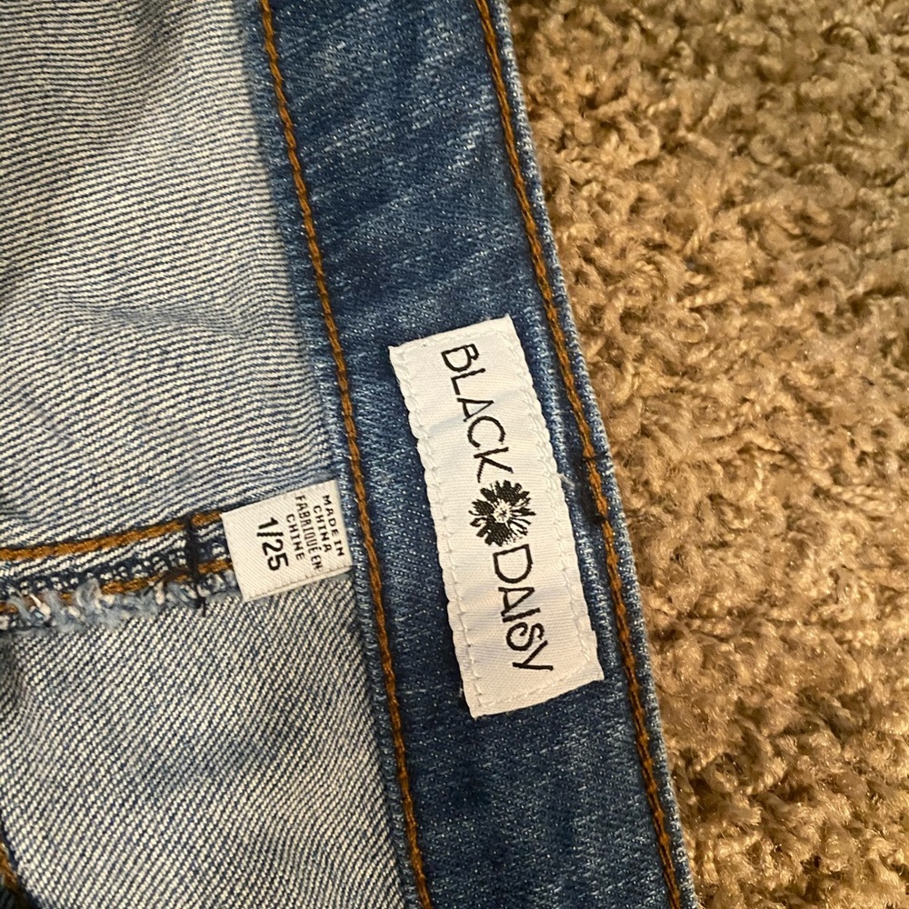 shorts - Picture 3 of 3